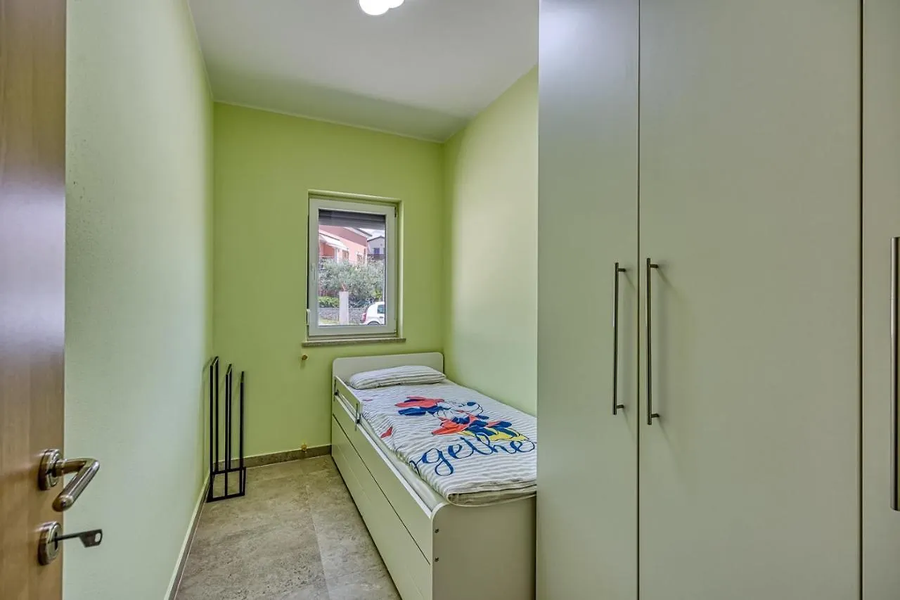 Holiday House Mila Buje 0*,  Kroatien