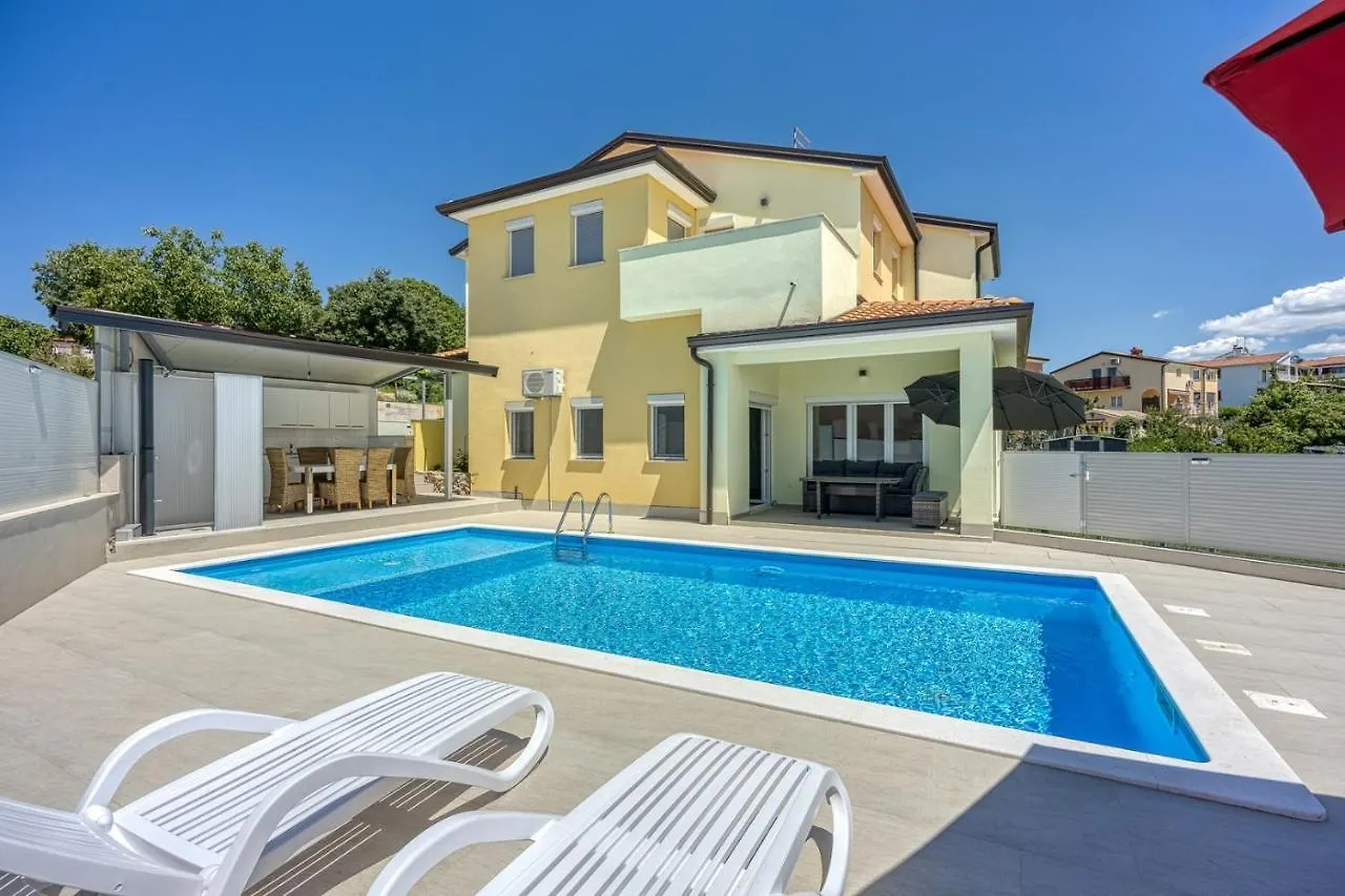 Holiday House Mila Buje 0*,  Kroatien