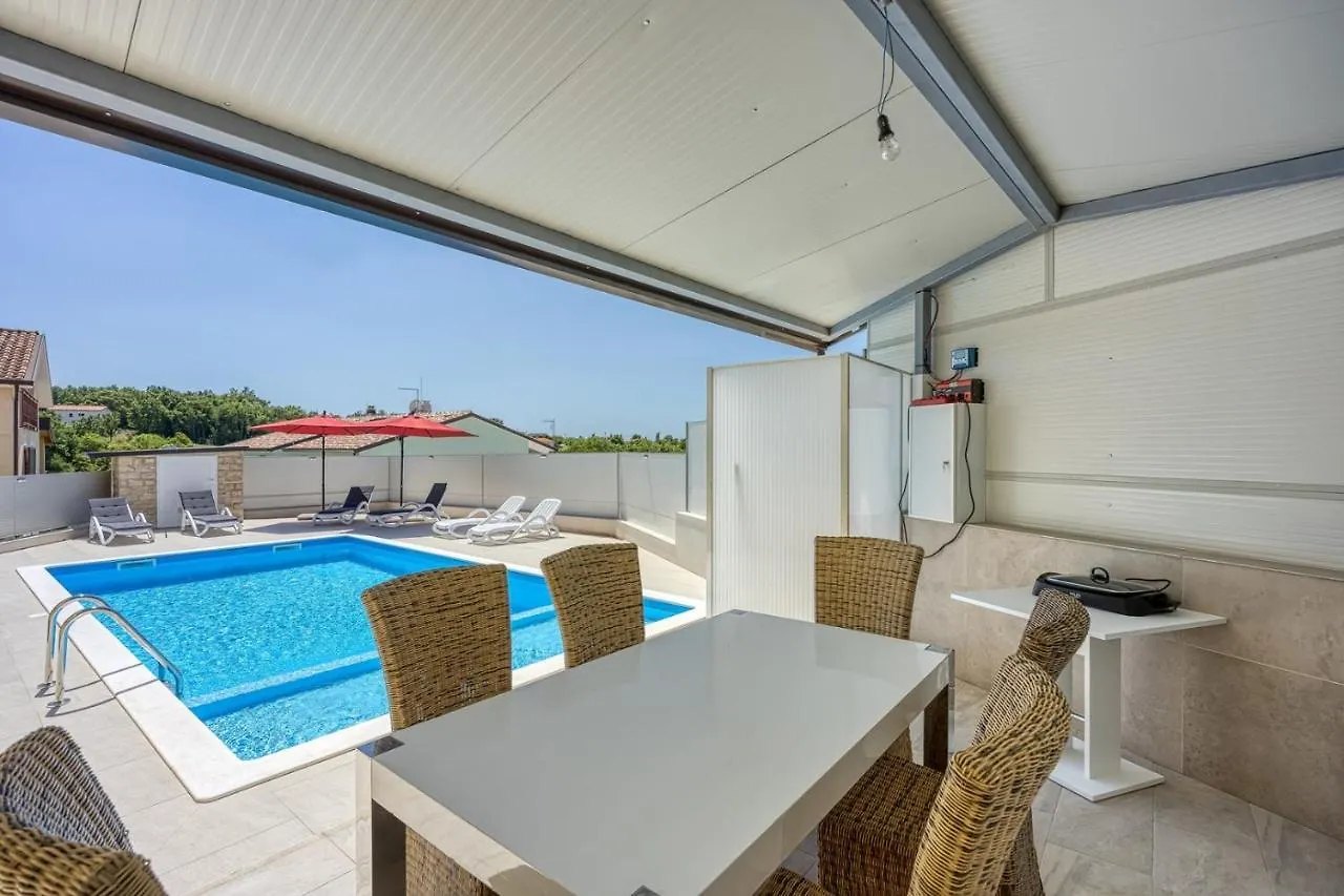 Holiday House Mila Buje Kroatien