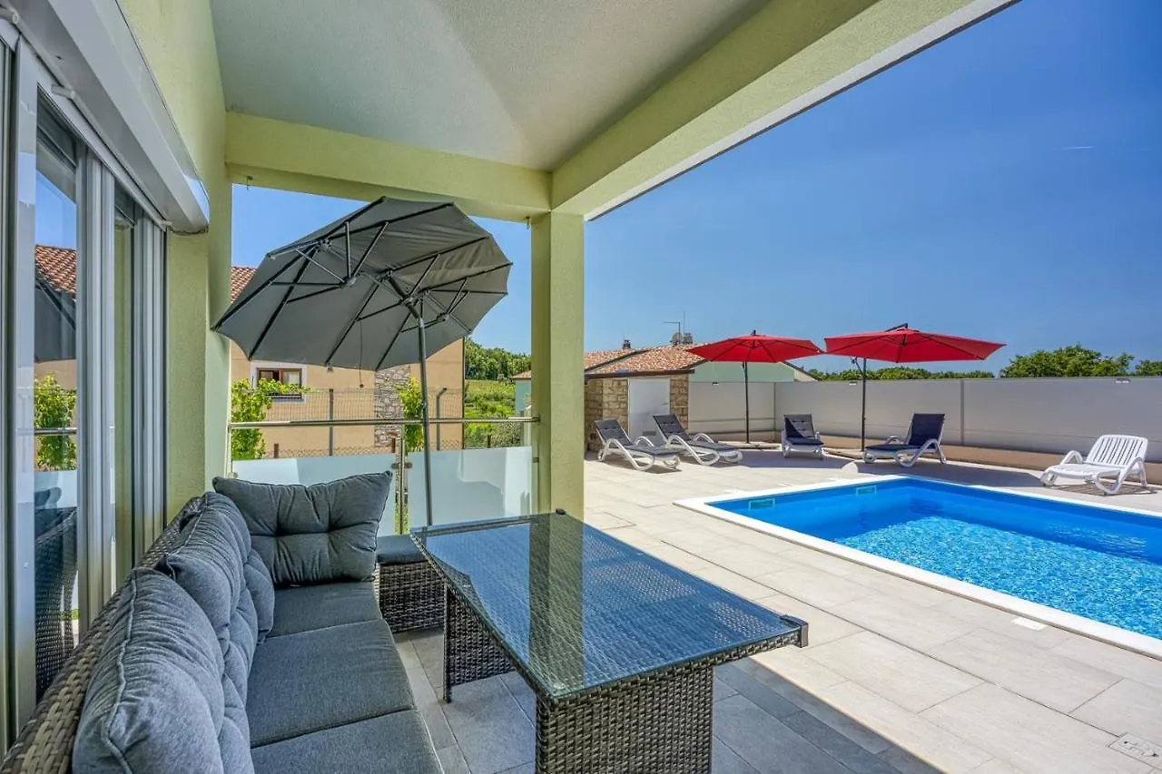 Holiday House Mila Buje Kroatien